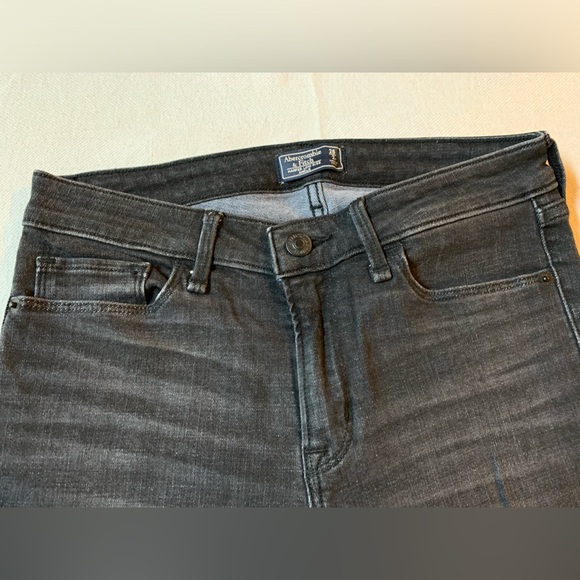 Abercrombie & Fitch Jeans - Available until Nov 15 - Picture 8 of 12